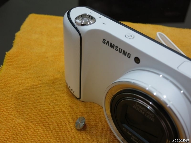 SAMSUNG 送了耶魯熊一個最大的生日禮 Orz....