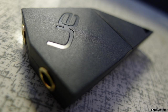 開箱➲ Logitech 羅技 UE 4000 頭戴式耳機