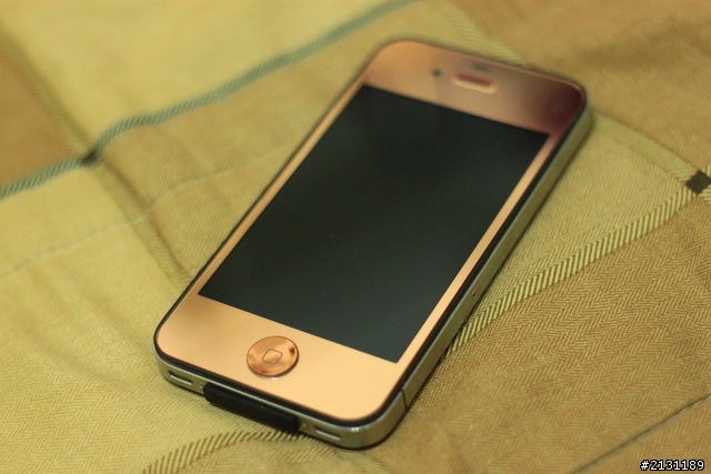 黑色&白色的iphone4 4s 可以換新口味了