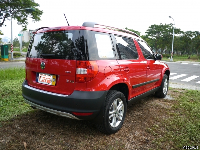 SKODA 鬥牛紅 YETI 1.2 TSI 開箱買一送一喔!