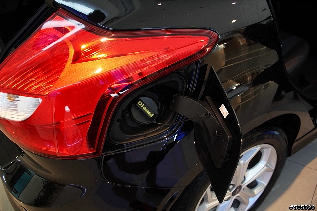 (圖多)Focus mk3 5D柴油版賞車, 新增4D汽油時尚經典版