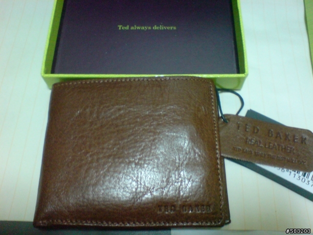 Ted Baker Leather Coin Wallet皮夾分享