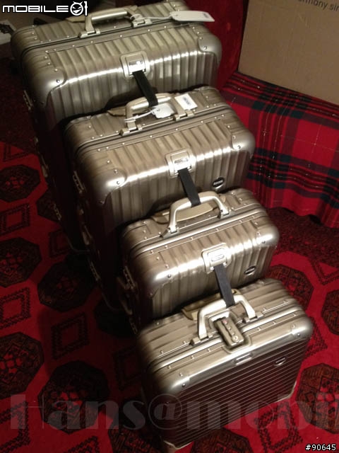 Range Rover x Rimowa限量版行李箱組開箱!