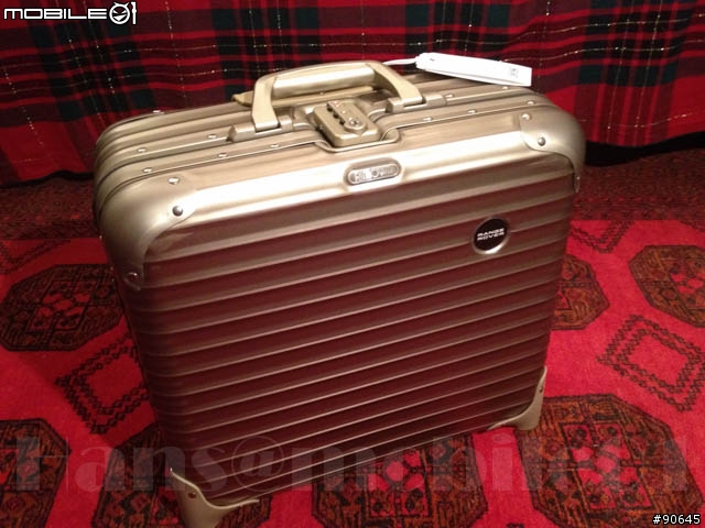 Range Rover x Rimowa限量版行李箱組開箱!