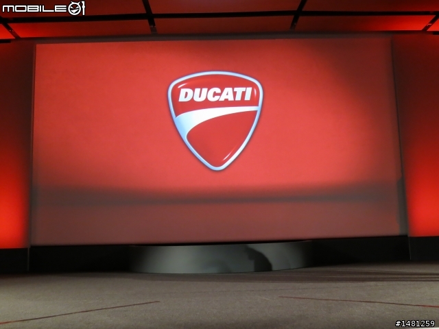 【EICMA米蘭車展】DUCATI 新車發表 水冷引擎HYPERSTRADA現身