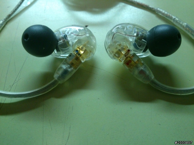 SE215 開箱
