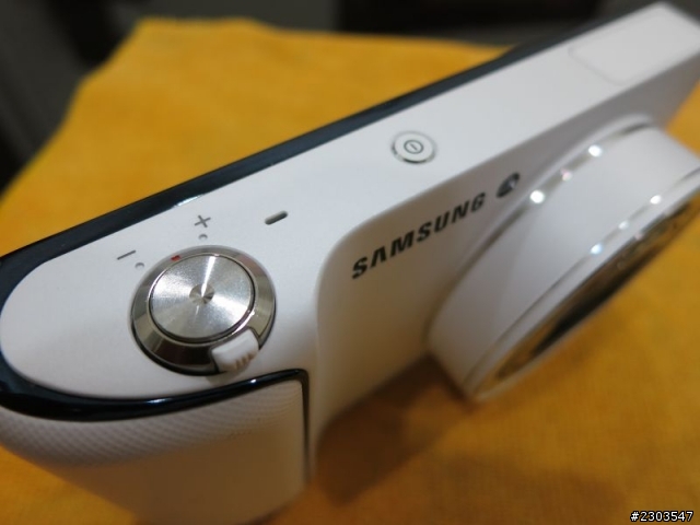 SAMSUNG 送了耶魯熊一個最大的生日禮 Orz....