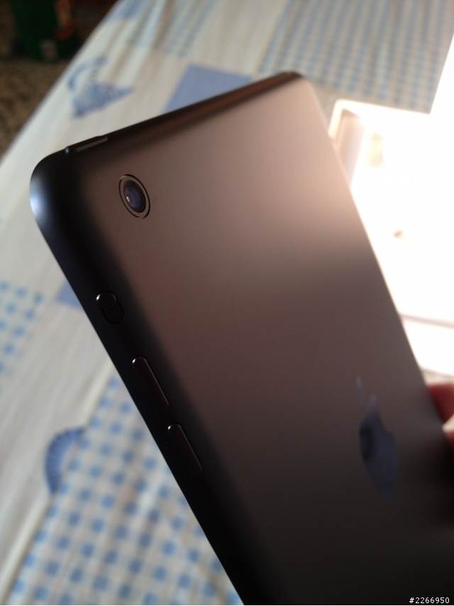(圖多廢話多)今日入手之IPAD MINI!