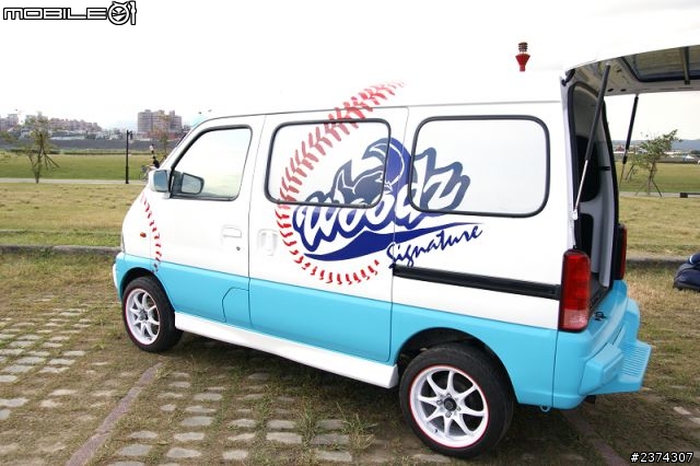 2001年的PRZ改造成酷炫棒球車