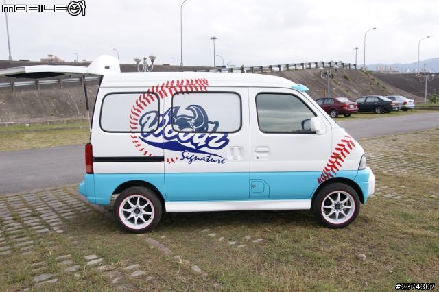 2001年的PRZ改造成酷炫棒球車