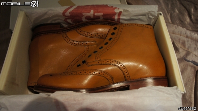 Grenson Sharp Brogue + SuperDry Premier Peacoat 簡單開箱