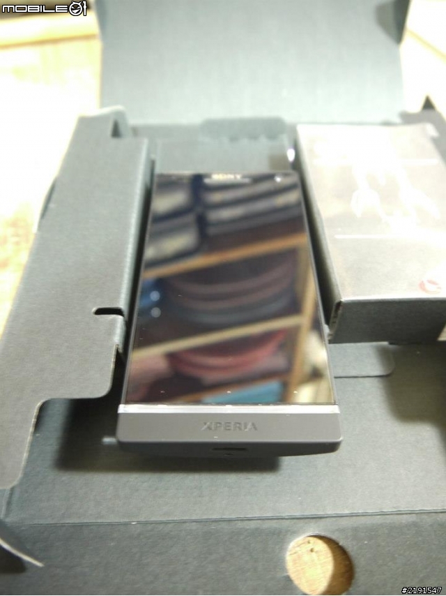 Sony Xperia SL LT26ii 簡易開箱~