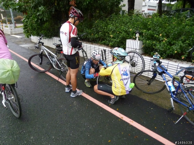 2012/11/18 不畏風雨仍要前進----台南不落1