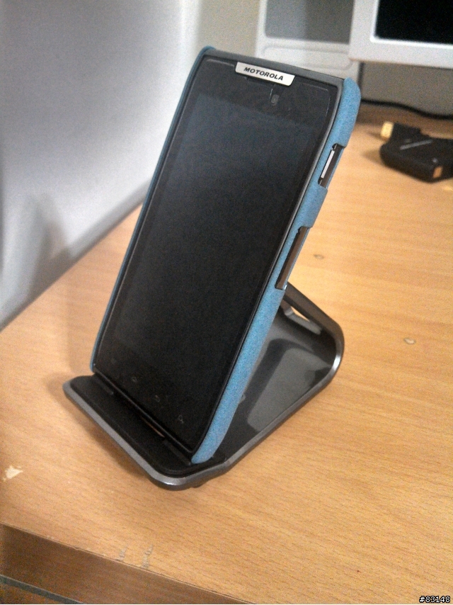 <小開箱>Moto RAZR MAXX HD