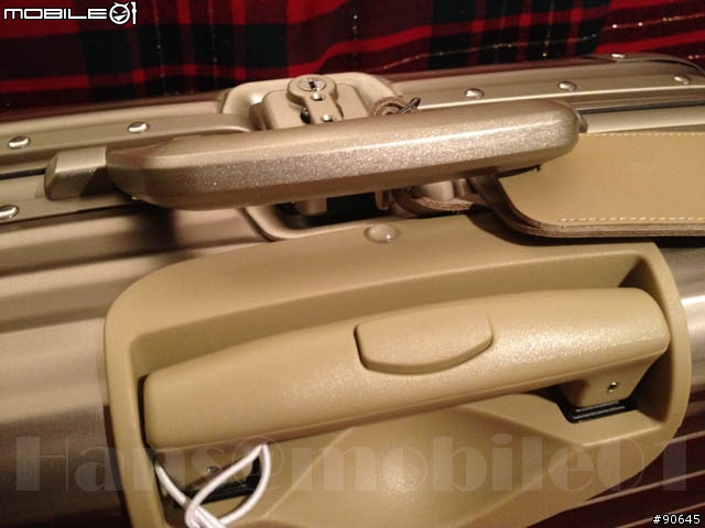Range Rover x Rimowa限量版行李箱組開箱!