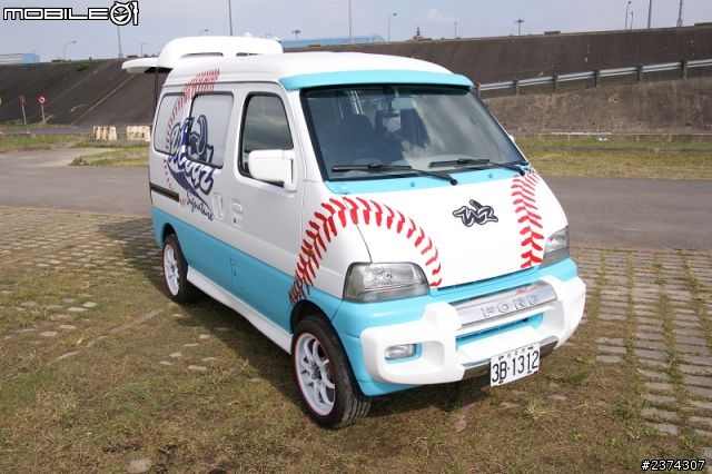 2001年的PRZ改造成酷炫棒球車