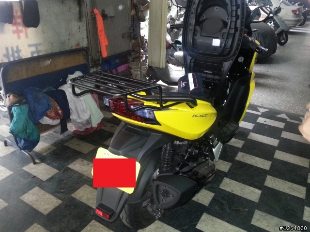 K-XCT 300i 黃色 新增獵豹M2鋼鐵版+便利U