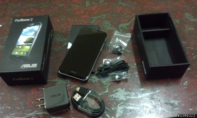 遲來的生日禮物之PadFone 2(黑64G加平板基座)