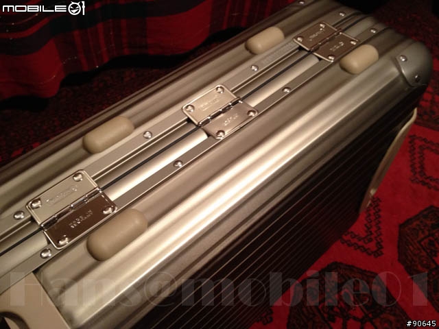 Range Rover x Rimowa限量版行李箱組開箱!