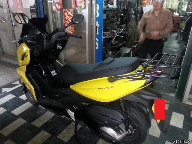 K-XCT 300i 黃色 新增獵豹M2鋼鐵版+便利U