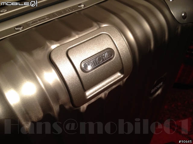 Range Rover x Rimowa限量版行李箱組開箱!