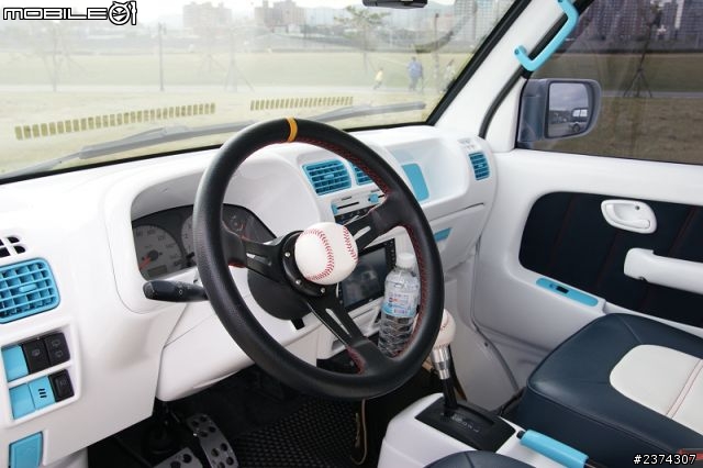 2001年的PRZ改造成酷炫棒球車