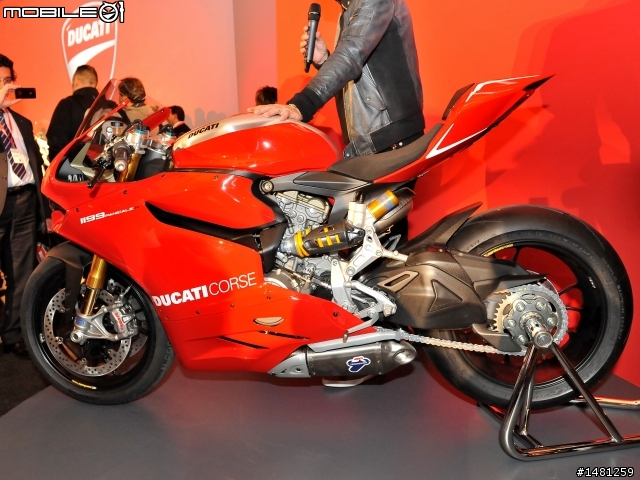 【EICMA米蘭車展】DUCATI 新車發表 水冷引擎HYPERSTRADA現身