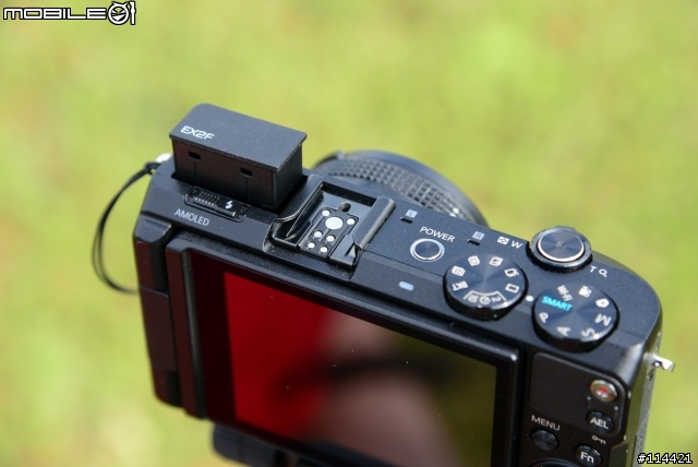 【開箱】試用試玩 愛攝影、愛分享!F1.4 大光圈 Samsung EX2F