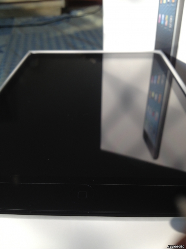 (圖多廢話多)今日入手之IPAD MINI!
