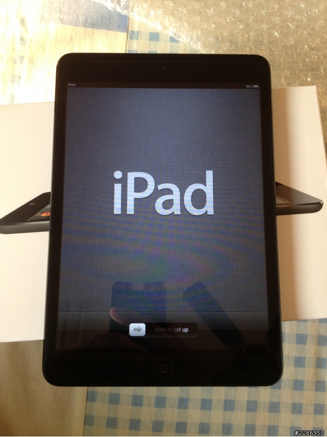 (圖多廢話多)今日入手之IPAD MINI!
