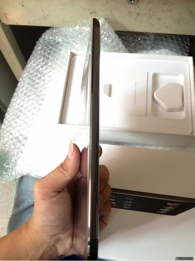 (圖多廢話多)今日入手之IPAD MINI!