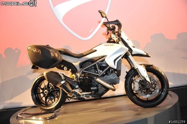 【EICMA米蘭車展】DUCATI 新車發表 水冷引擎HYPERSTRADA現身