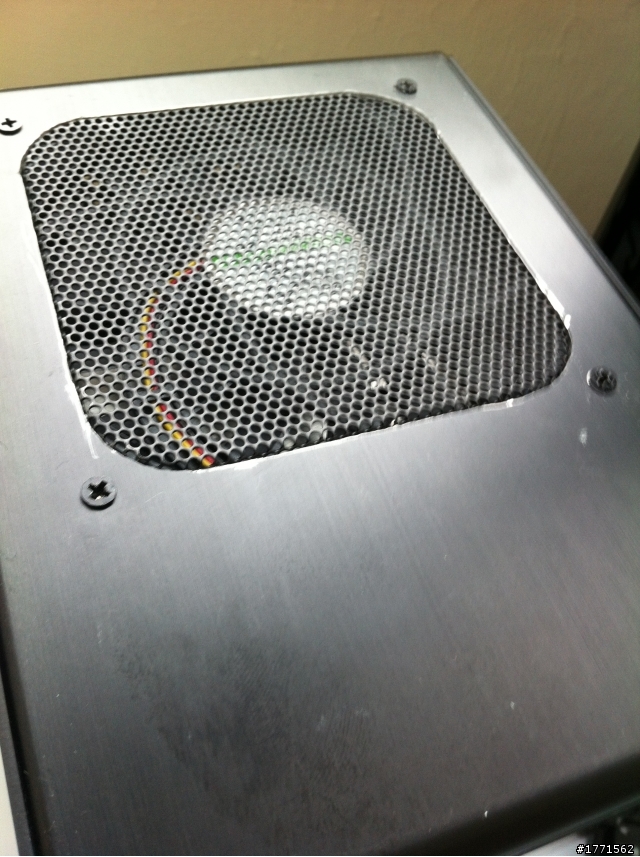 新手裝機 PC-Q11 / PC-Q02 11.28更新 頂部以及底部風扇孔