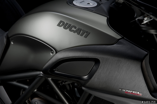 【EICMA米蘭車展】DUCATI 新車發表 水冷引擎HYPERSTRADA現身