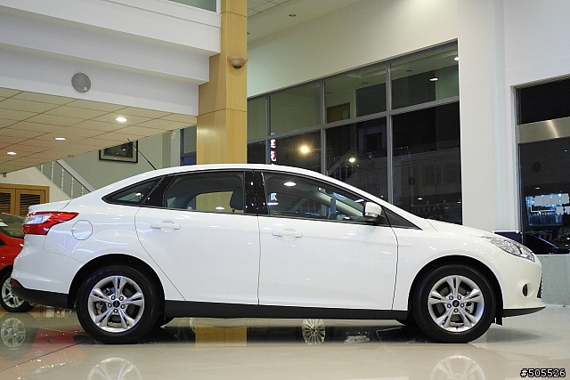 (圖多)Focus mk3 5D柴油版賞車, 新增4D汽油時尚經典版