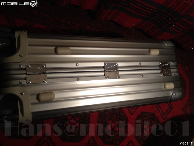 Range Rover x Rimowa限量版行李箱組開箱!