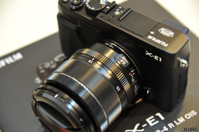 X-E1 + 18-55拿到了。
