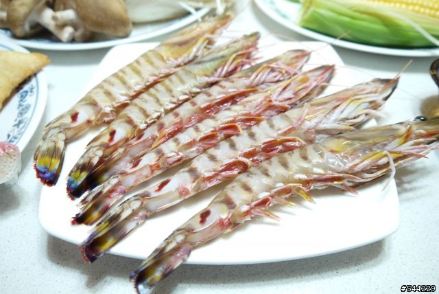【分享】過完立冬吃火鍋囉!!厚道張相撲火鍋肉開吃(箱)!!