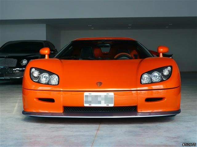 巧遇純白Lamborghini LP700-4 + 更猛的 Koenigsegg CCR