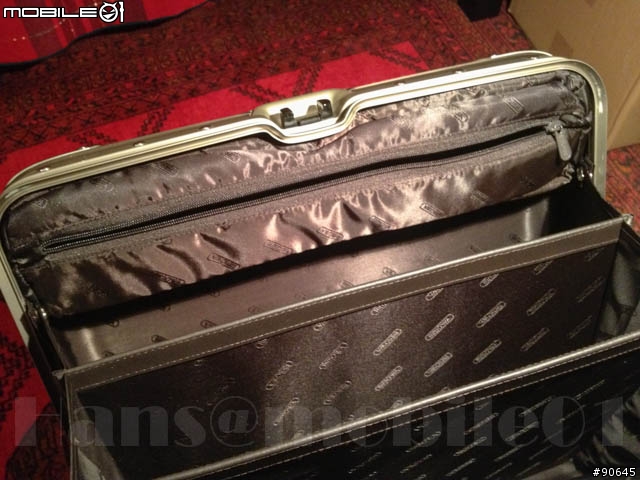 Range Rover x Rimowa限量版行李箱組開箱!