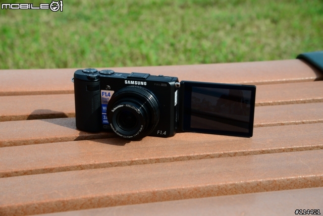 【開箱】試用試玩 愛攝影、愛分享!F1.4 大光圈 Samsung EX2F