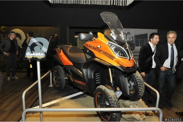 全世界都能上路,就是台灣不能上路的3D機車(同場加映AEON 4D跑酷off-road版)