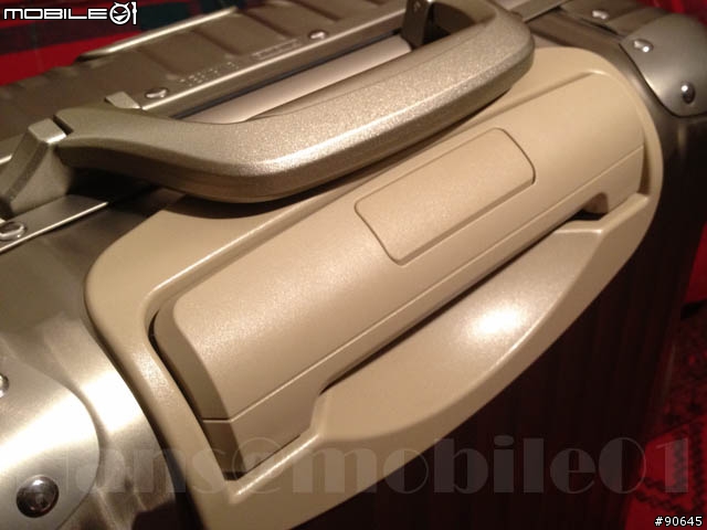 Range Rover x Rimowa限量版行李箱組開箱!