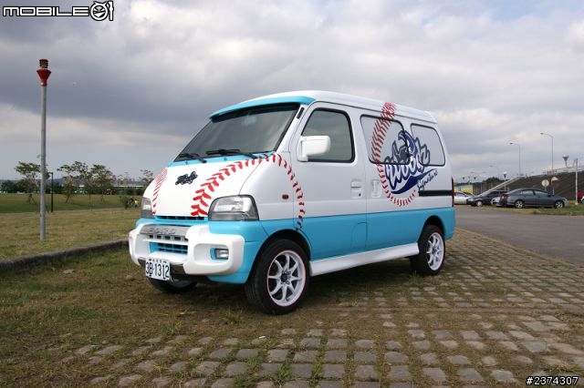 2001年的PRZ改造成酷炫棒球車