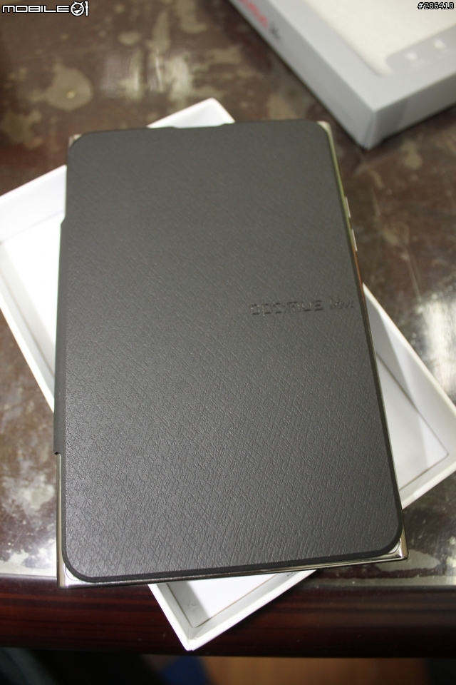 啥!這是什麼怪東西~整個就是大阿~參加LG Optimus Vu試用活動分享