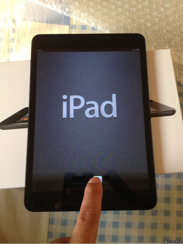 (圖多廢話多)今日入手之IPAD MINI!