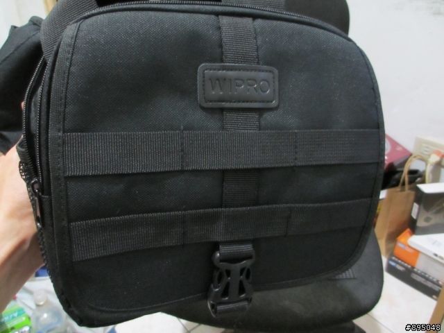 2012資訊展入手群華V747W 90度 開箱文! (新增影片檔)