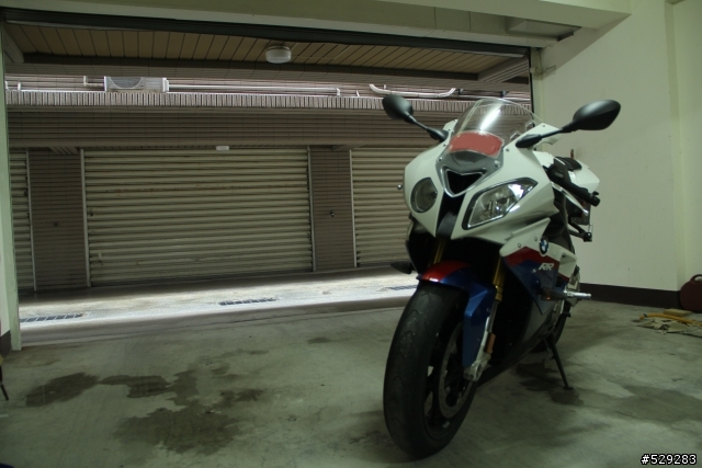 說好的開箱文呢??BMW S1000RR