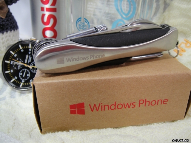 預購Windows Phone 8S by HTC(2012台北資訊月)