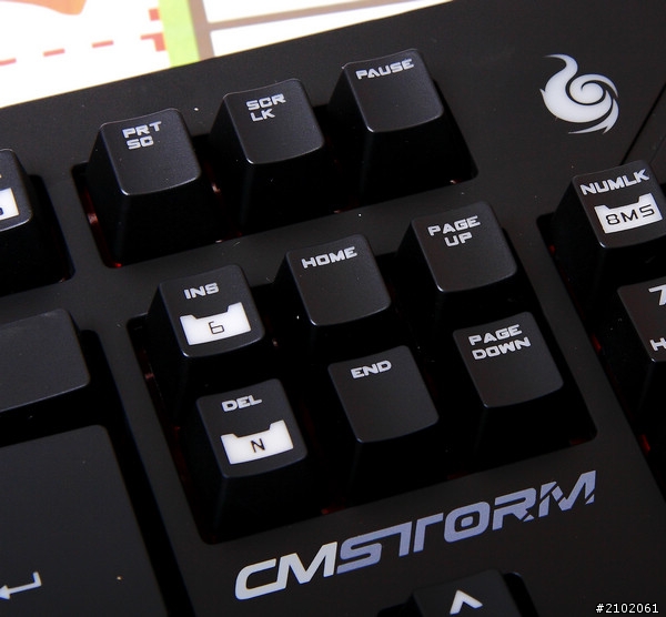 分享推人跳入機械電競鍵盤-CM Storm QuickFire Pro 衝鋒槍